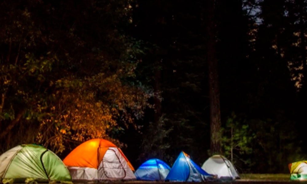 Lee más sobre el artículo Generadores eléctricos, una solución a tus problemas en las acampadas